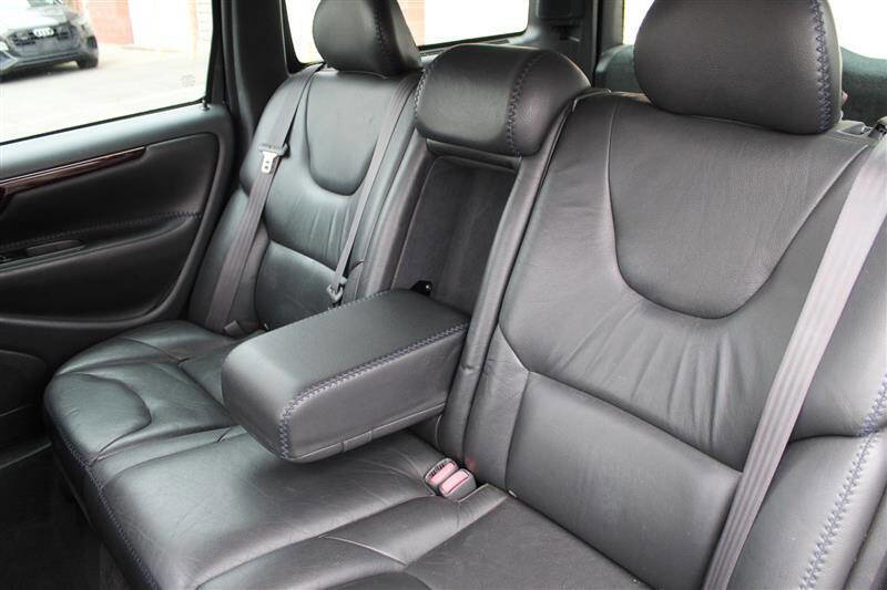 Used 2004 Volvo V70 AWD/4WD image 26