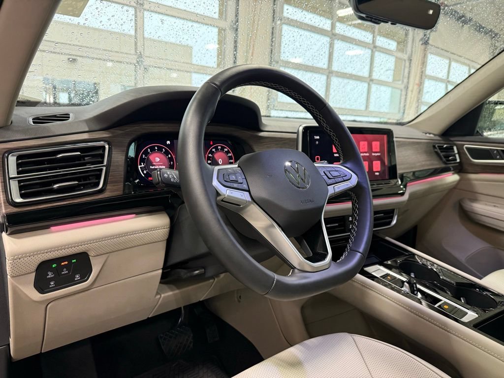 Used 2026 Volkswagen Atlas SEL AWD/4WD image 11