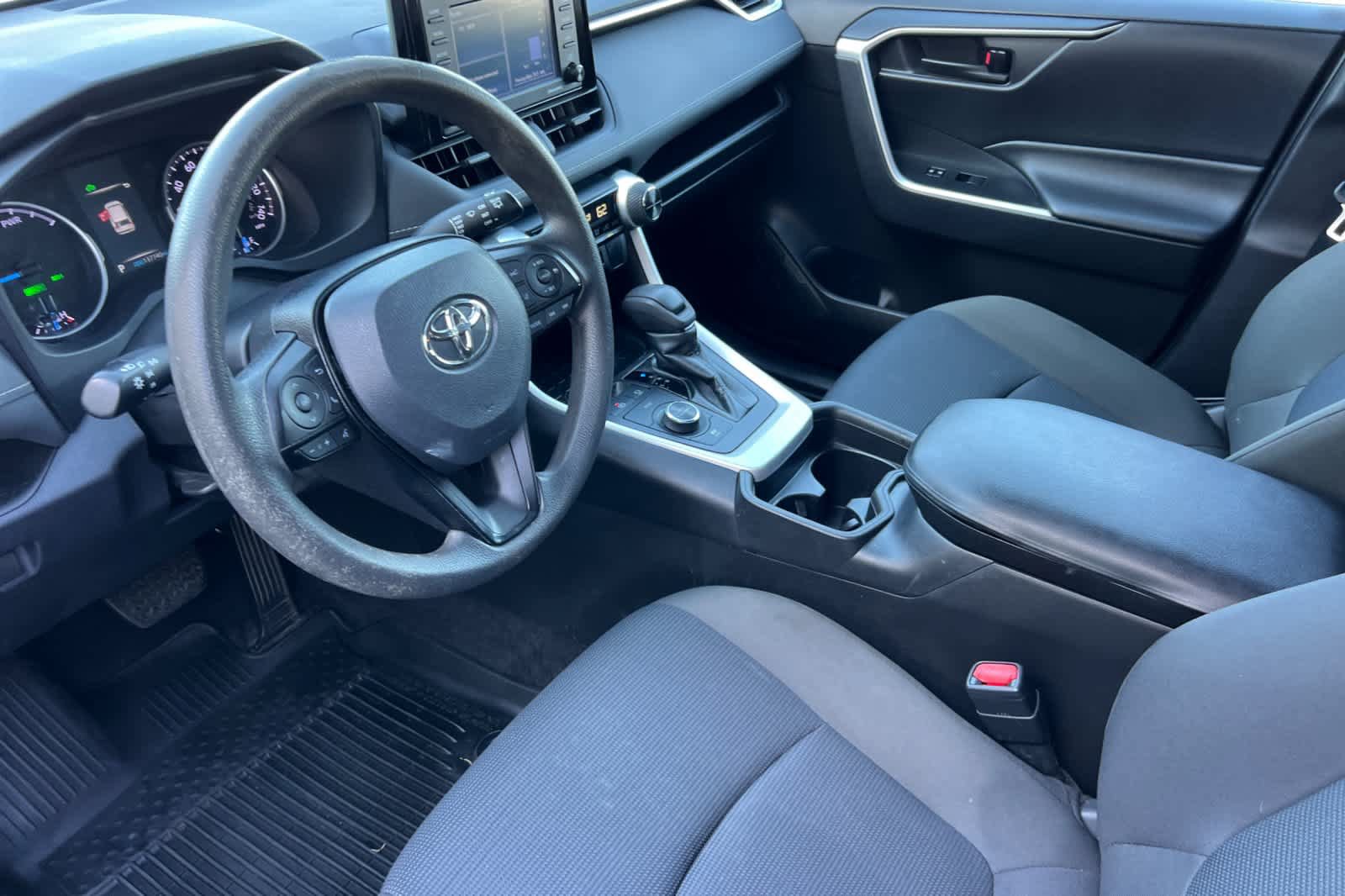 Used 2021 Toyota RAV4 LE AWD/4WD image 11