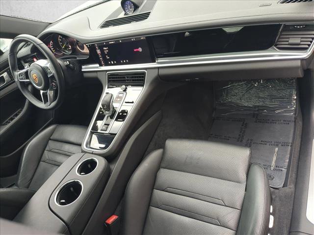 Used 2018 Porsche Panamera 4 image 28