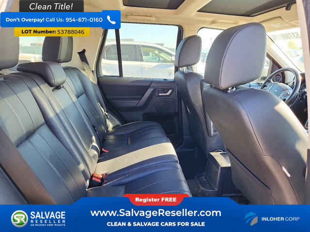 Used 2014 Land Rover LR2 AWD/4WD image 15