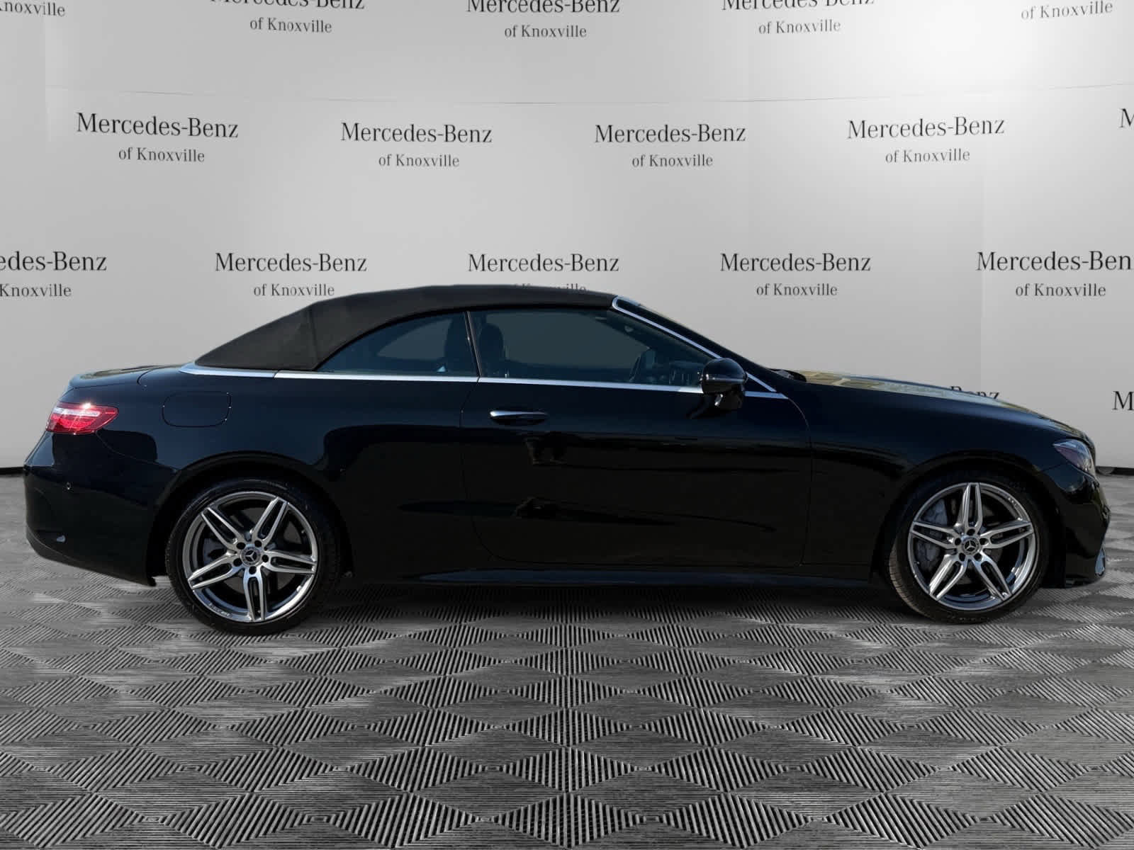 Used 2019 Mercedes-Benz E 450 4MATIC Cabriolet w/ Premium 1 Package image 6