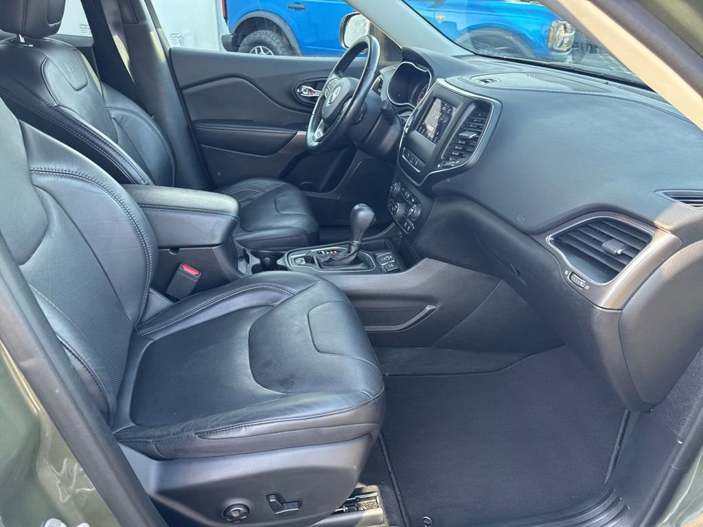 Used 2021 Jeep Cherokee Latitude Lux FWD image 34