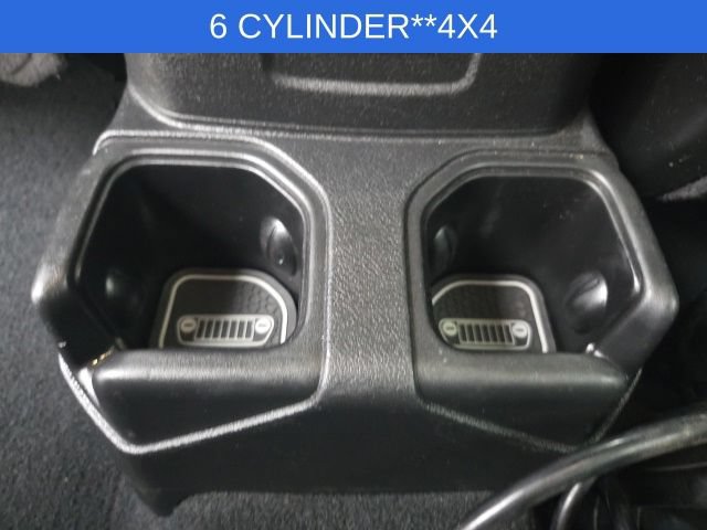 Used 2022 Jeep Gladiator Rubicon w/ Cold Weather Group AWD/4WD image 58
