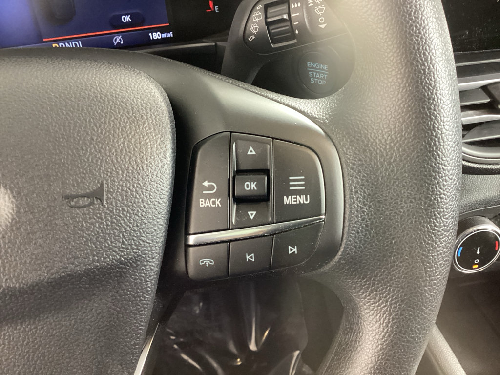 Used 2025 Ford Escape Active AWD/4WD image 19