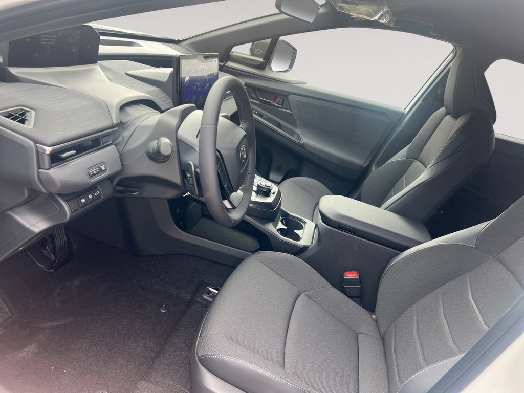 New 2026 Toyota C-HR AWD/4WD image 9