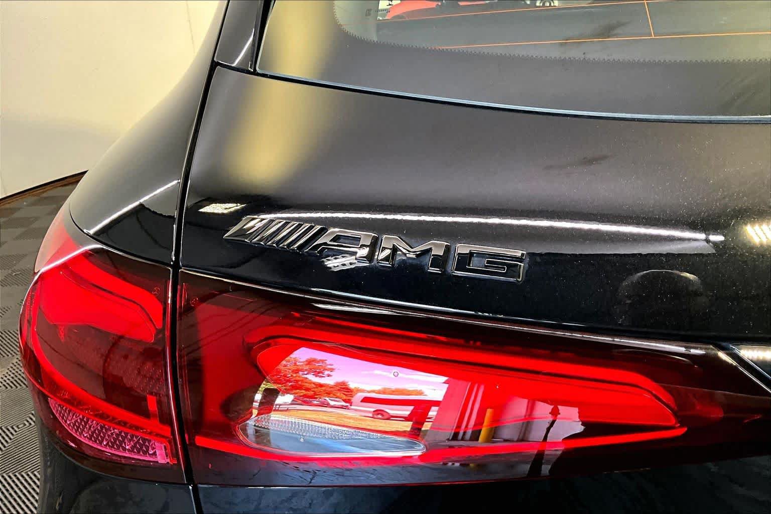 Used 2024 Mercedes-Benz GLC 43 AMG 4MATIC image 33
