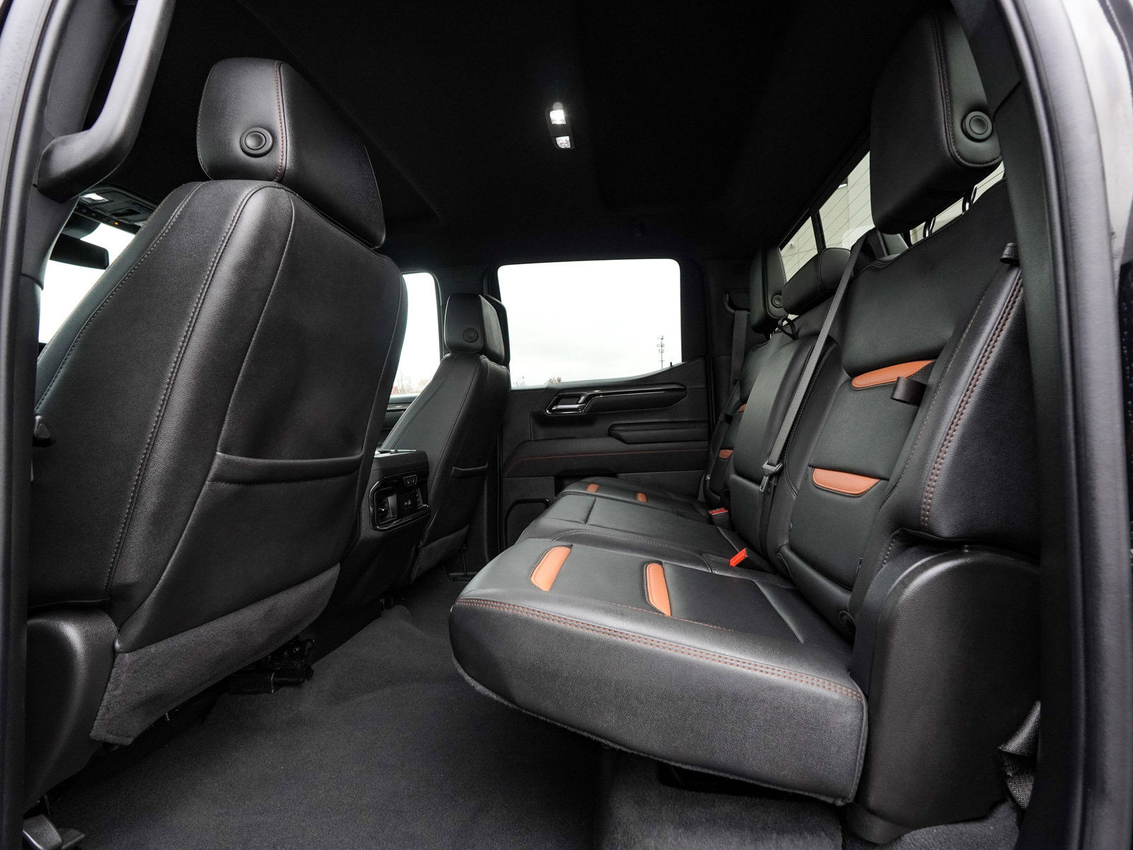 Used 2025 GMC Sierra 1500 AT4 w/ AT4 Premium Package image 32
