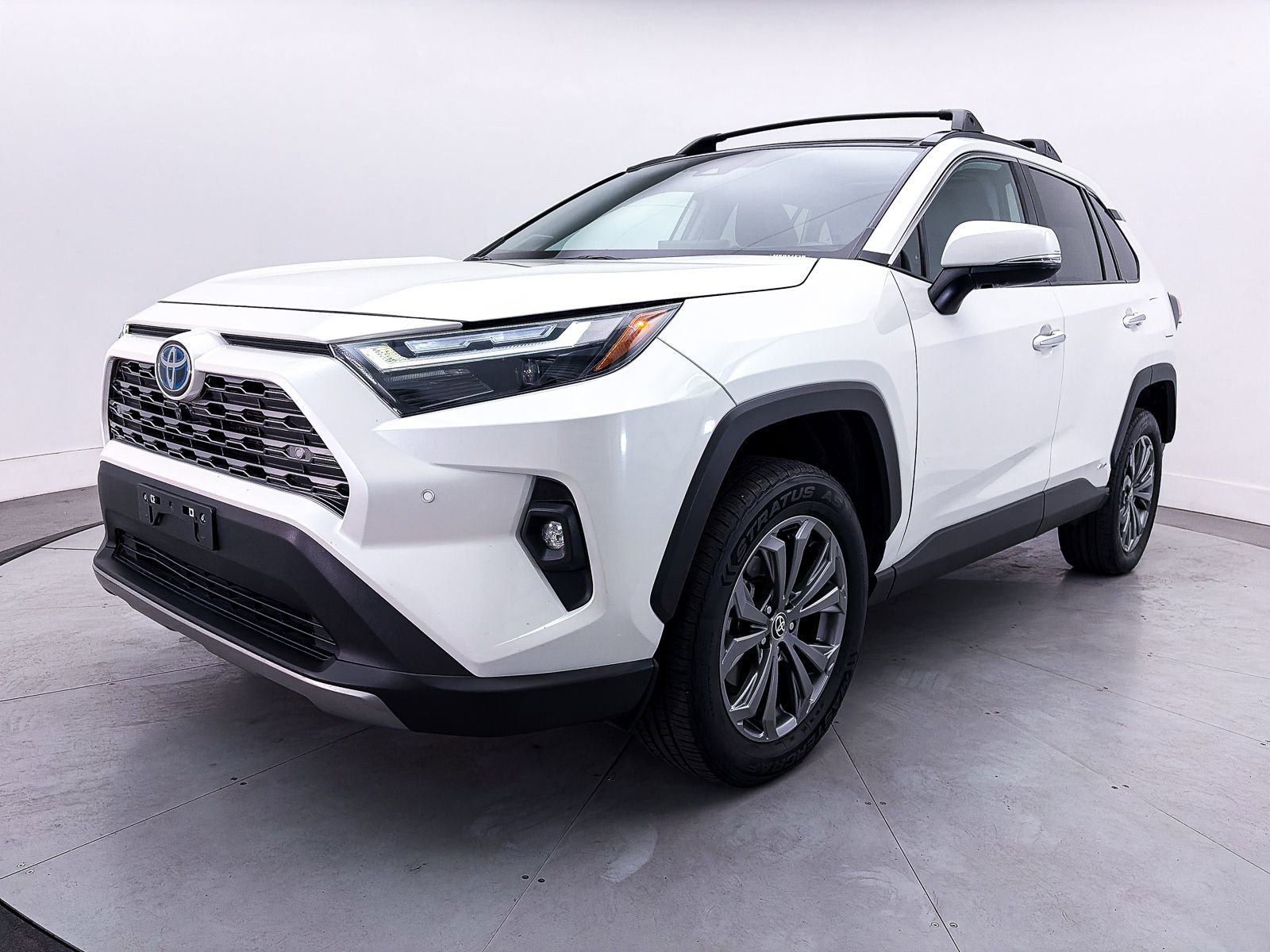 Used 2022 Toyota RAV4 Limited AWD/4WD image 11