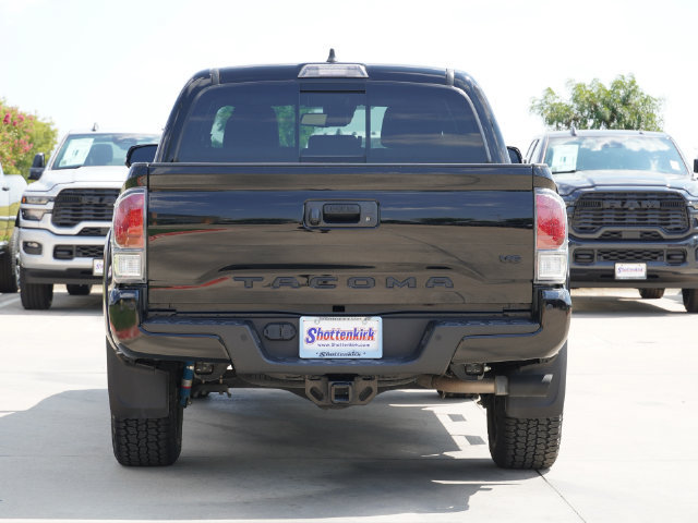 Used 2023 Toyota Tacoma TRD Sport w/ Technology Package AWD/4WD image 4