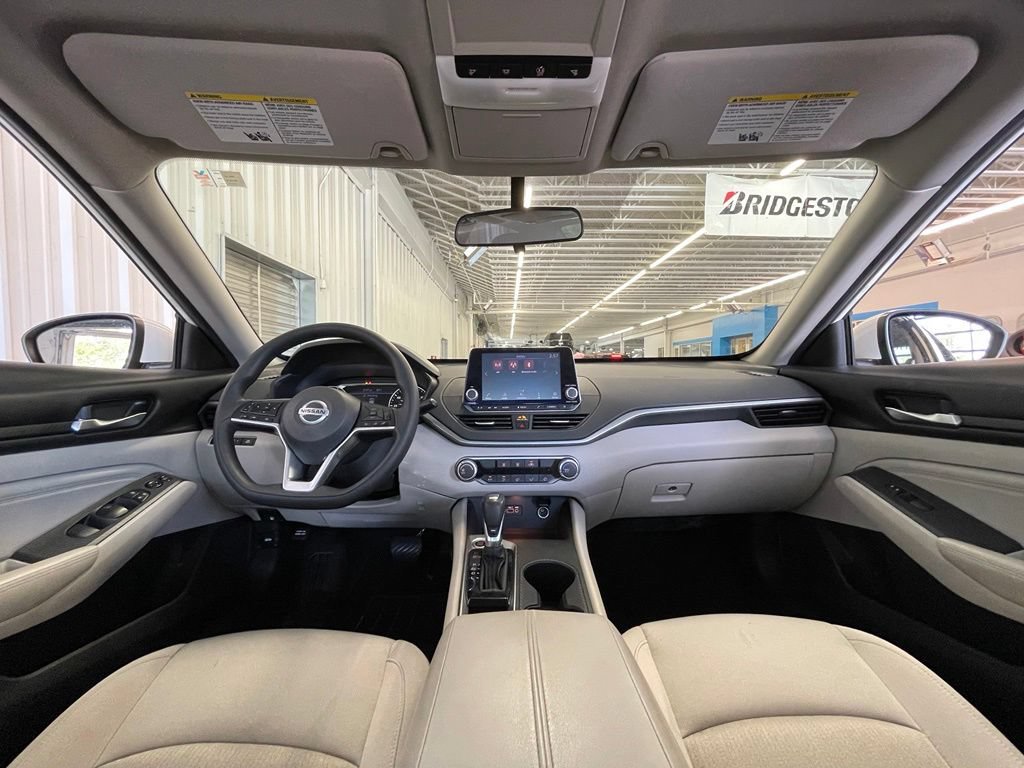 Used 2020 Nissan Altima 2.5 S FWD image 28