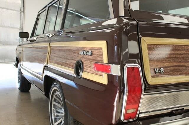 Used 1989 Jeep Grand Wagoneer image 38