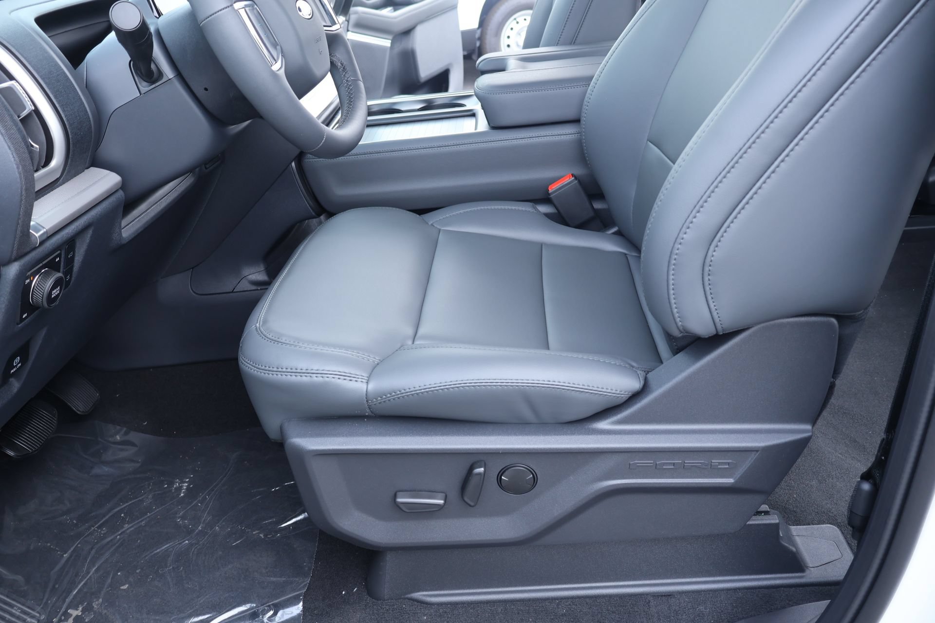 New 2027 Ford Expedition Active AWD/4WD image 12