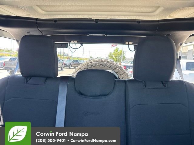 Used 2018 Jeep Wrangler Unlimited Rubicon AWD/4WD image 24