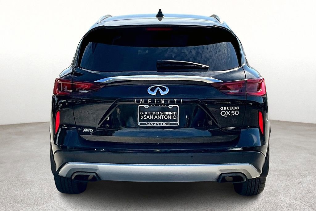 Certified 2022 INFINITI QX50 Essential image 7