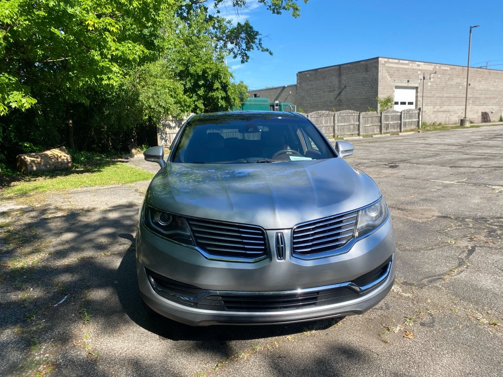 Used 2016 Lincoln MKX Reserve w/ Climate Package AWD/4WD image 8