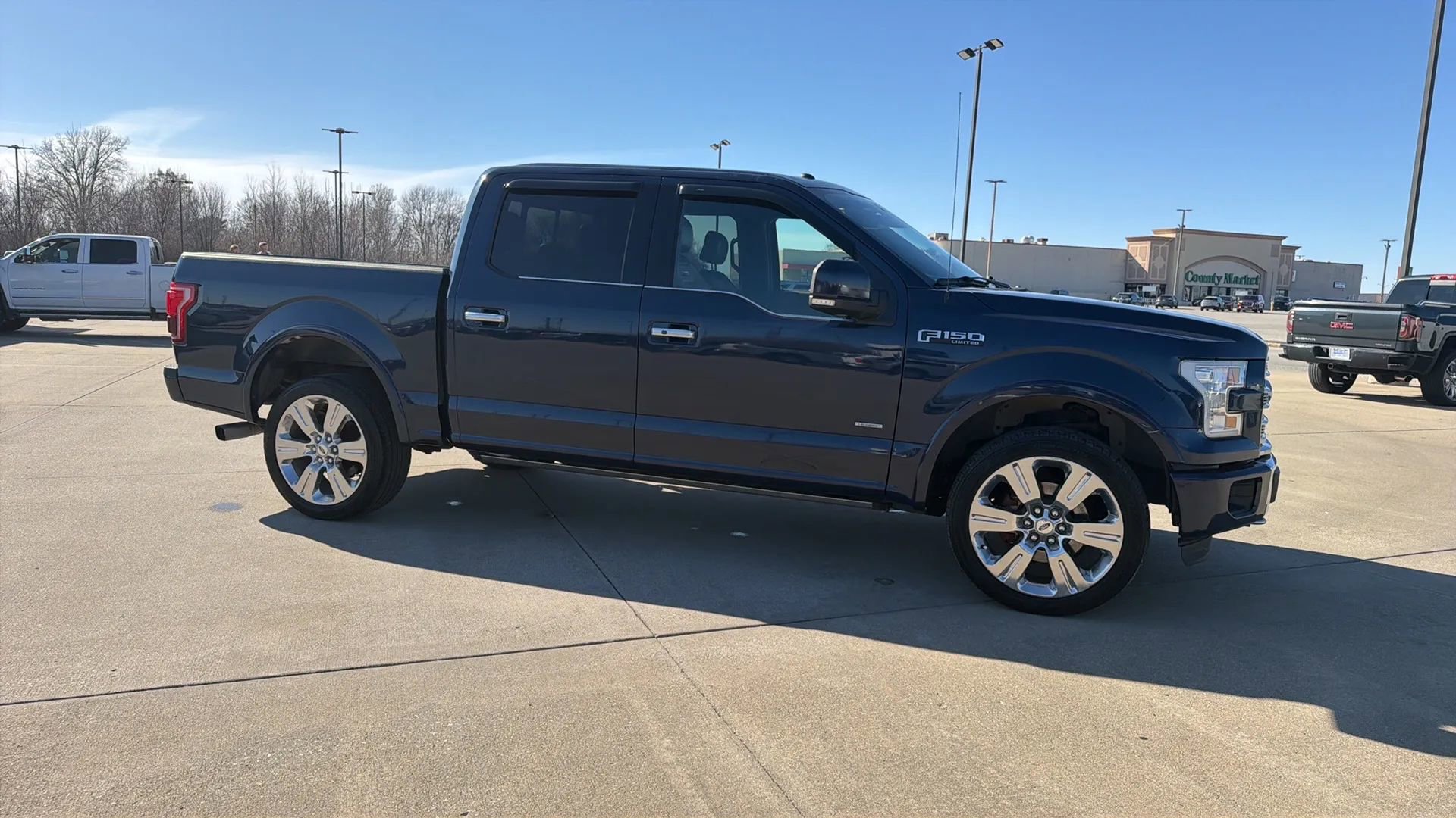 Used 2016 Ford F150 Limited w/ Trailer Tow Package image 27