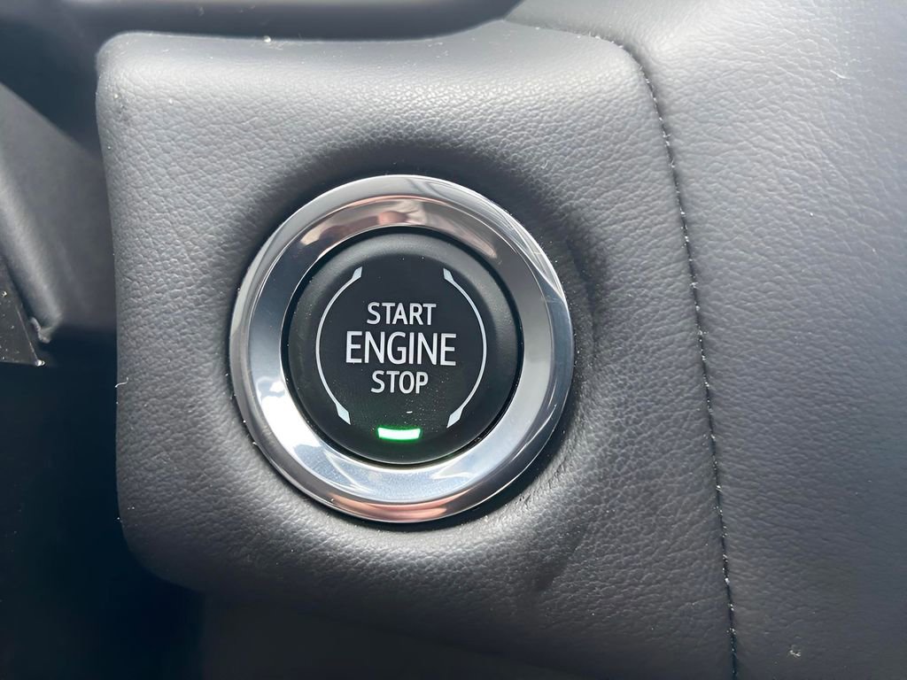 Used 2023 Chevrolet Tahoe RST image 28