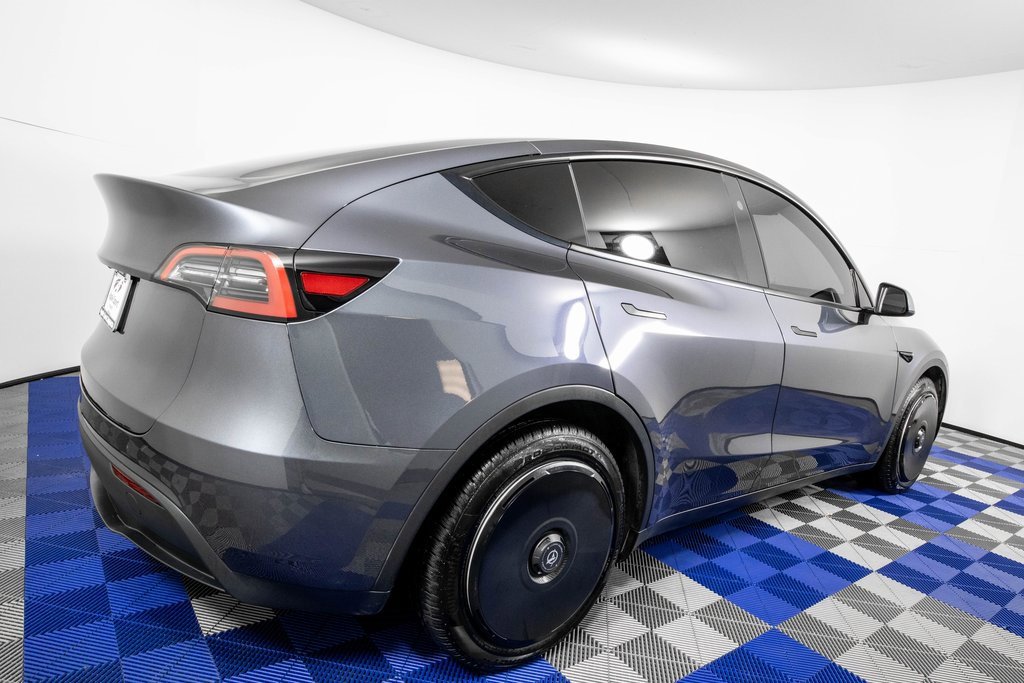 Used 2023 Tesla Model Y Long Range image 5