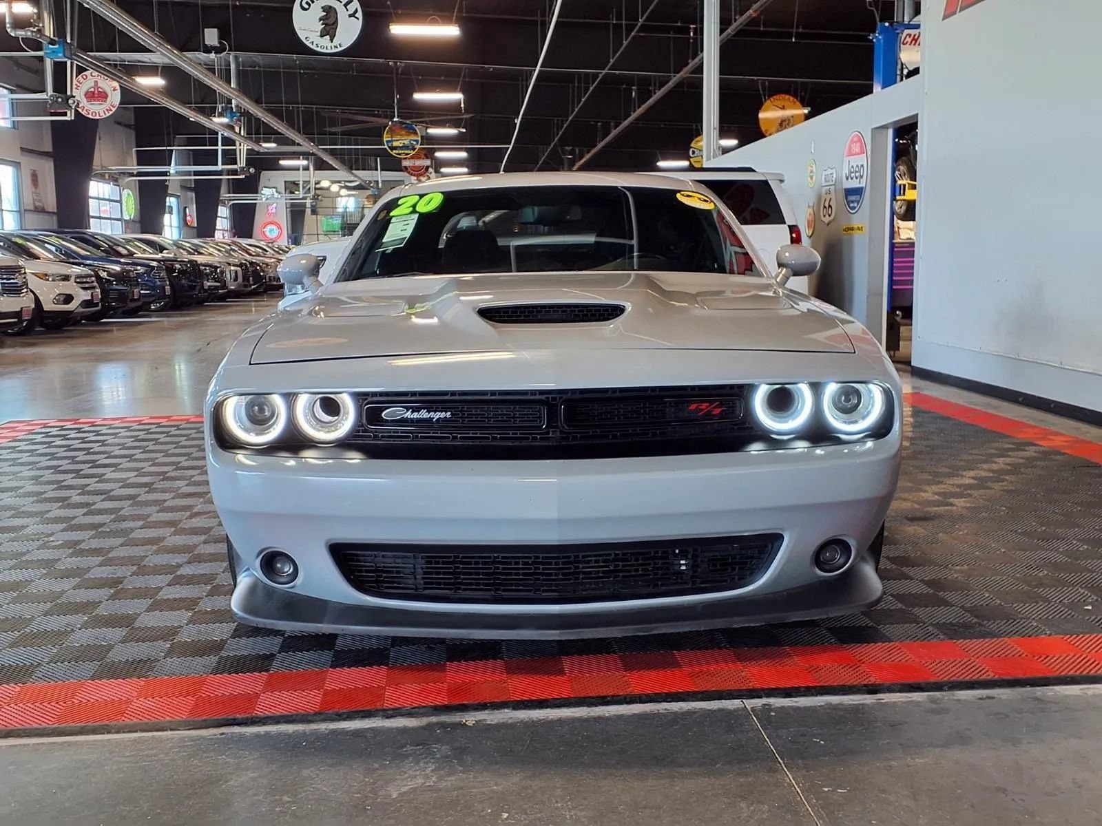 Used 2020 Dodge Challenger R/T Scat Pack RWD image 2
