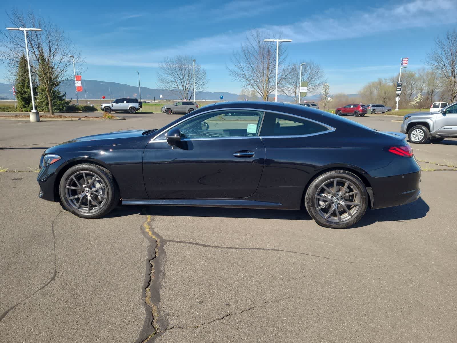 Used 2024 Mercedes-Benz CLE 300 4MATIC Coupe image 11