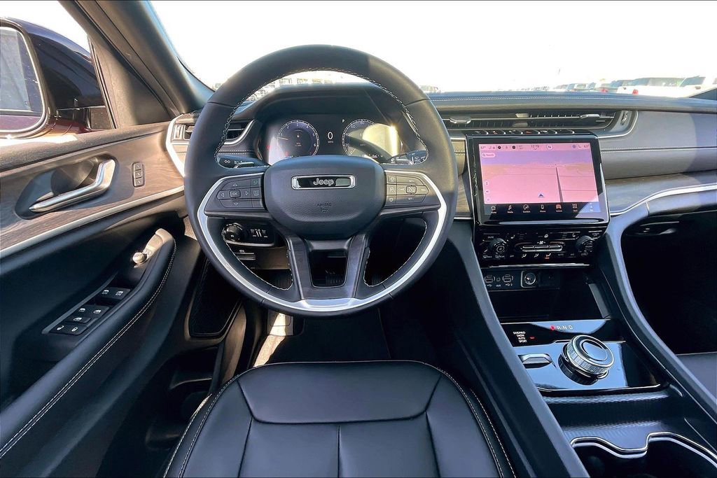 New 2025 Jeep Grand Cherokee L Limited AWD/4WD image 21