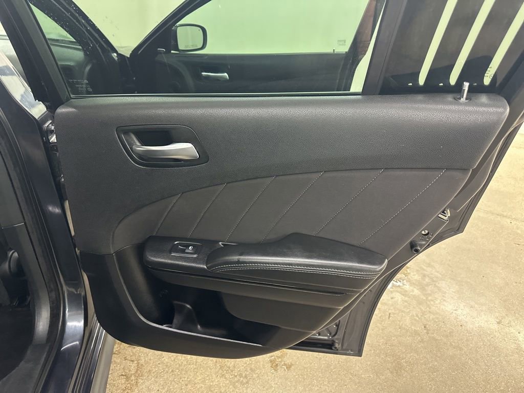 Used 2019 Dodge Charger R/T w/ Blacktop Package RWD image 24