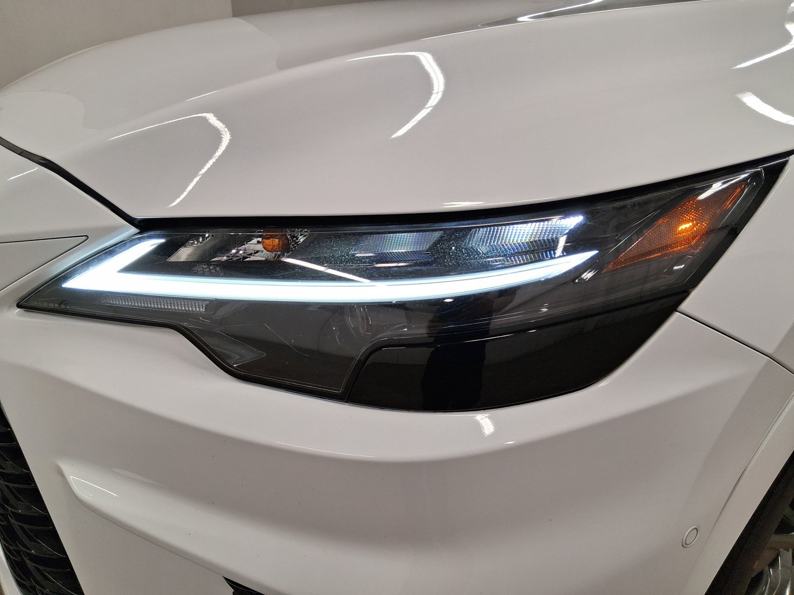 Used 2023 Lexus RX 350 F Sport w/ Cold Area Package AWD/4WD image 3