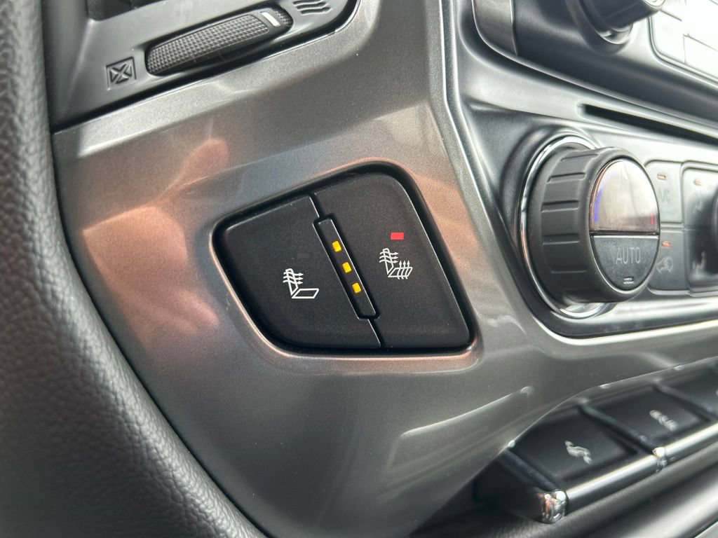 Used 2018 Chevrolet Silverado 1500 LT w/ All Star Edition RWD image 30