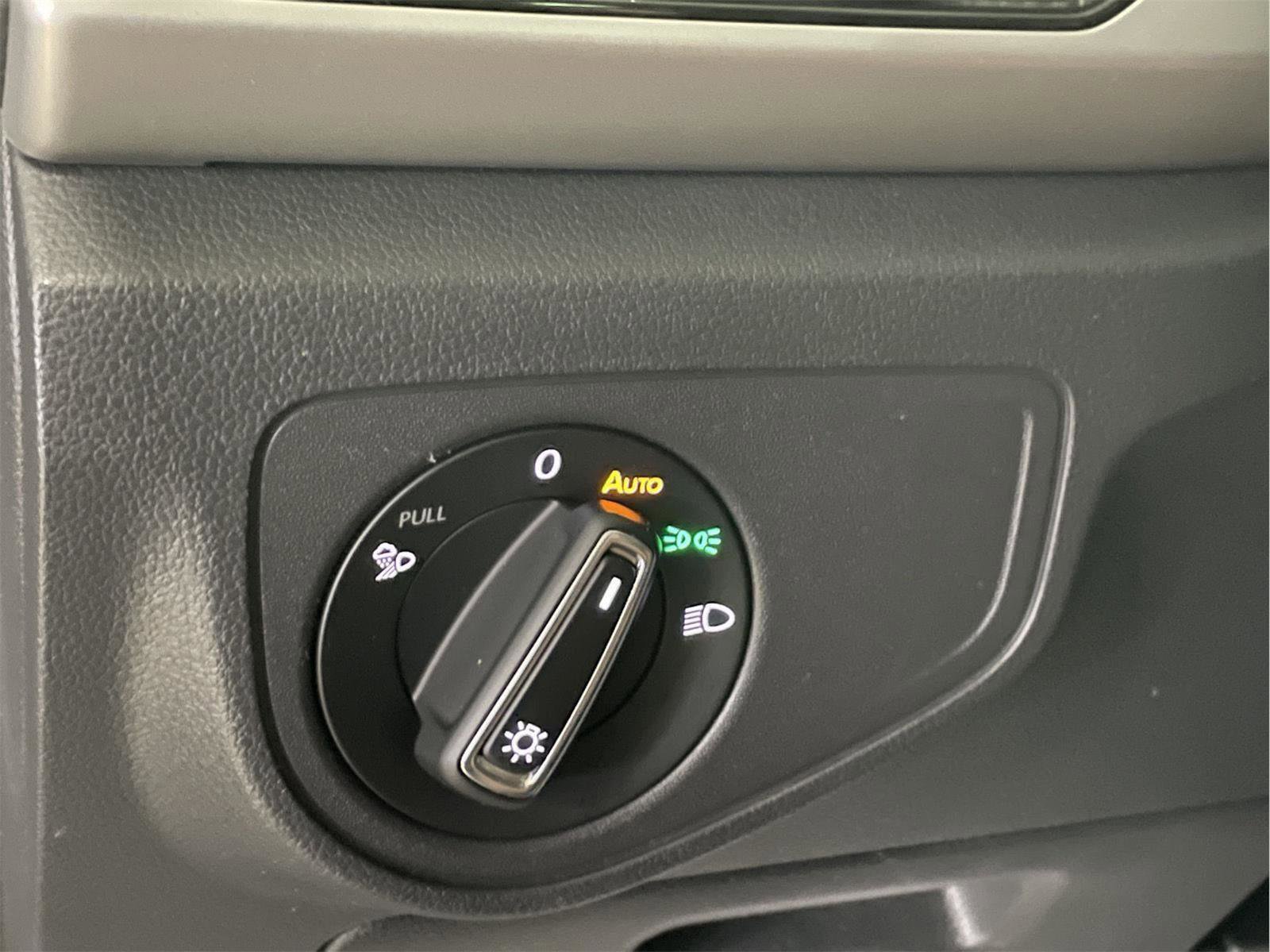 Used 2023 Volkswagen Atlas SE image 27