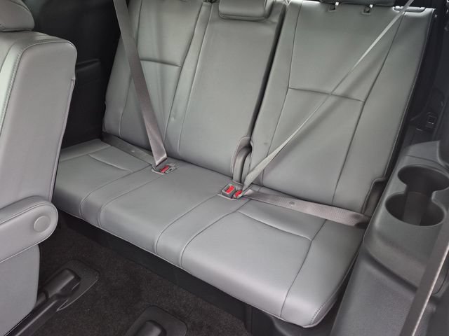 Certified 2026 Toyota Highlander Platinum AWD/4WD image 27