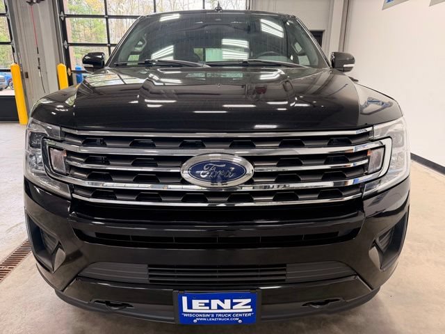 Used 2020 Ford Expedition XLT w/ Equipment Group 202A AWD/4WD image 3