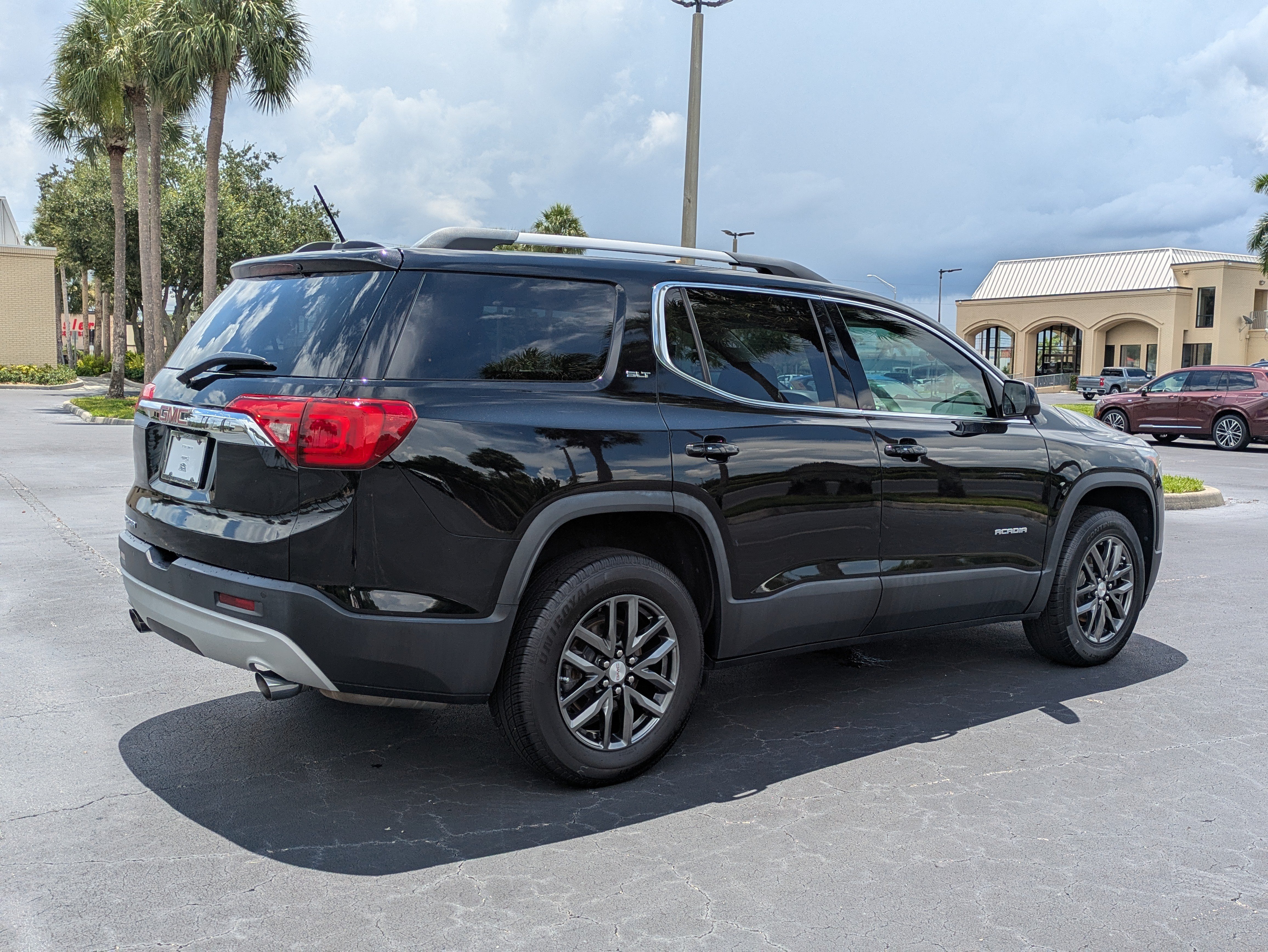 Used 2019 GMC Acadia SLT FWD image 6