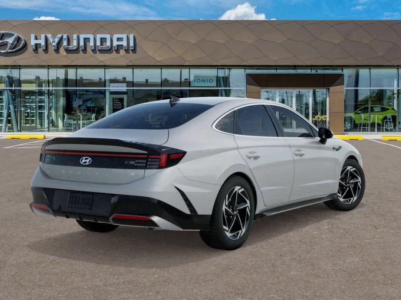 New 2026 Hyundai Sonata SEL AWD/4WD image 4