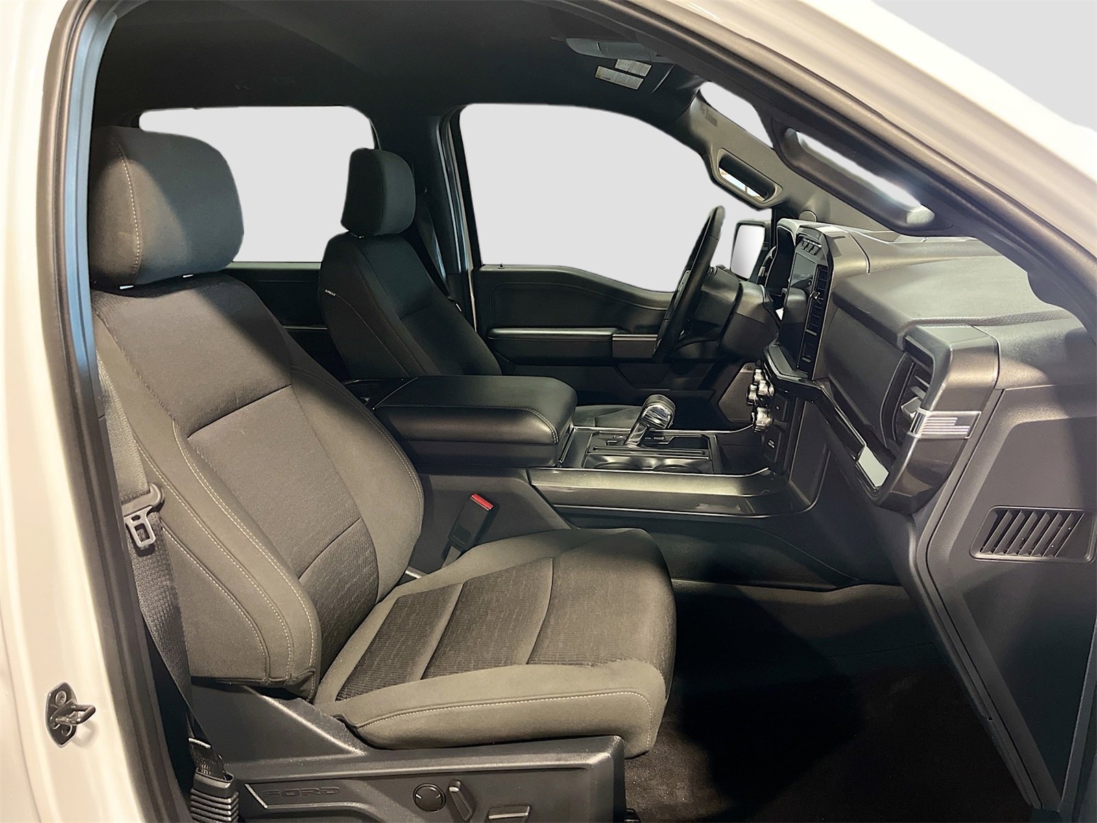 Used 2023 Ford F150 XLT w/ Equipment Group 302A High image 29