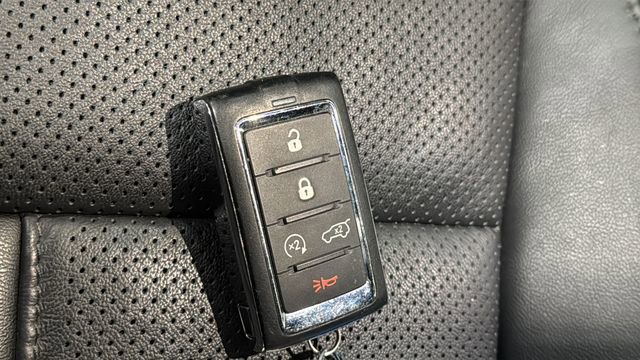 Used 2022 Jeep Wagoneer Series II AWD/4WD image 20