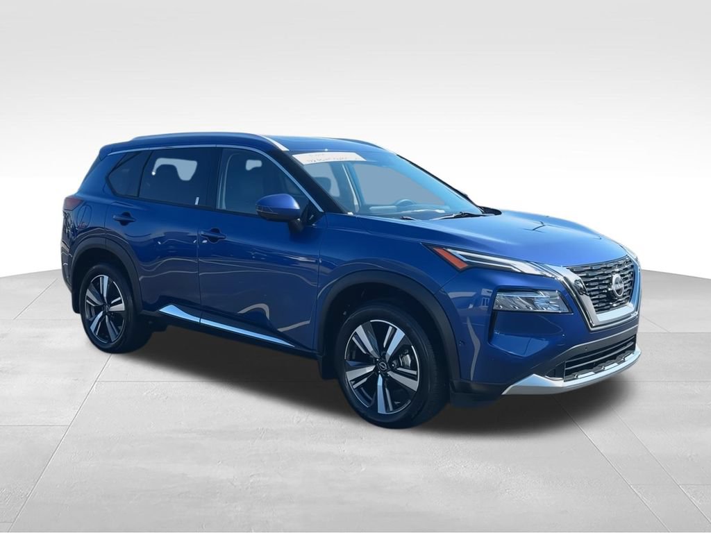 Used 2023 Nissan Rogue Platinum w/ Platinum Premium Package FWD image 2