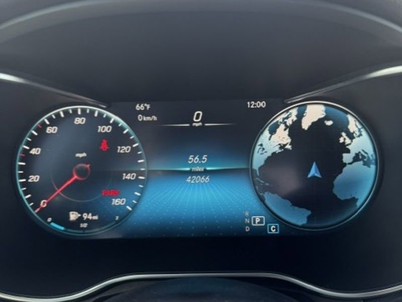 Used 2022 Mercedes-Benz GLC 300 4MATIC image 24