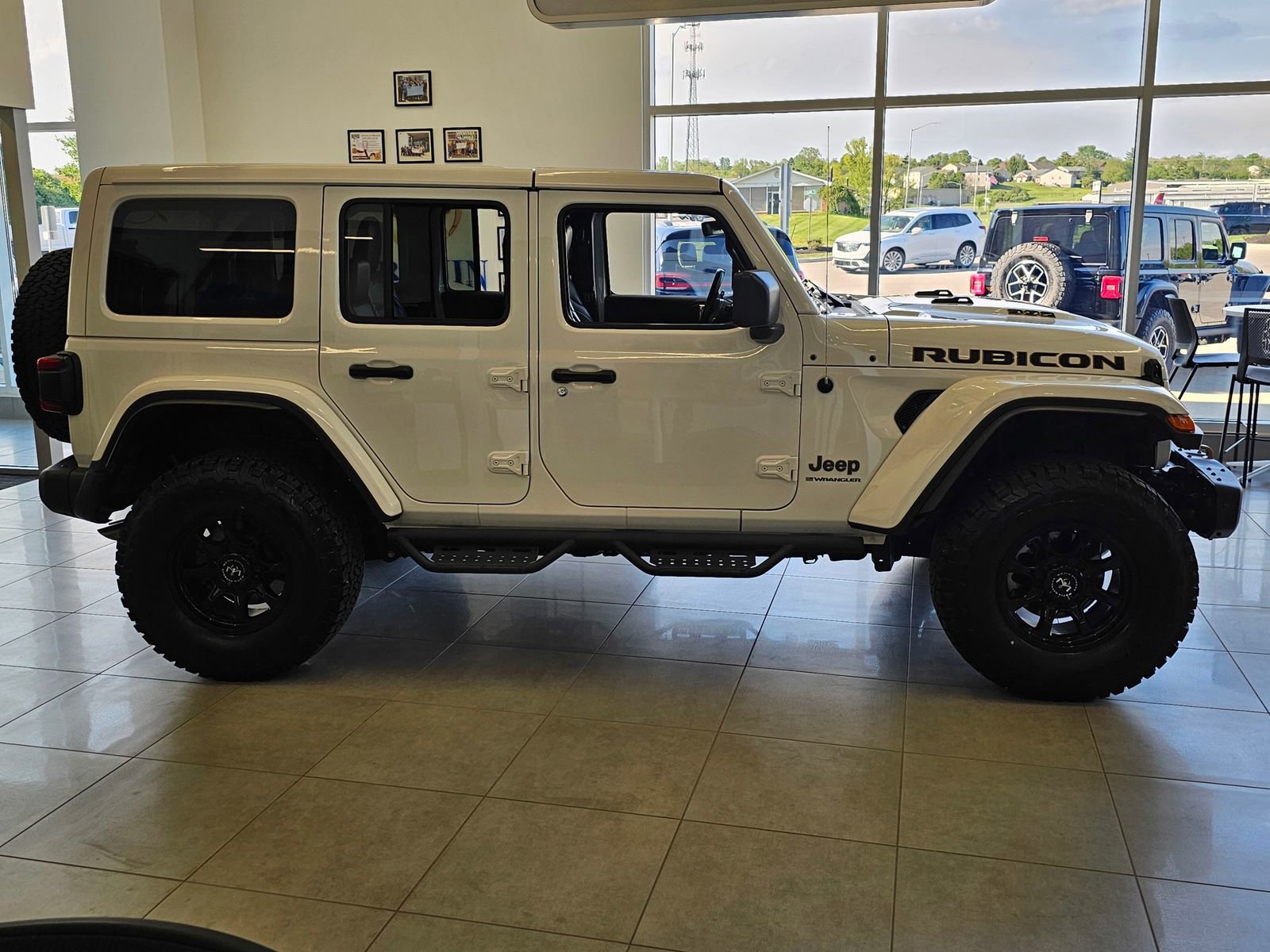 Used 2023 Jeep Wrangler Unlimited Rubicon 392 AWD/4WD image 6