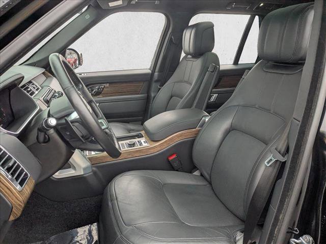 Used 2019 Land Rover Range Rover HSE image 16