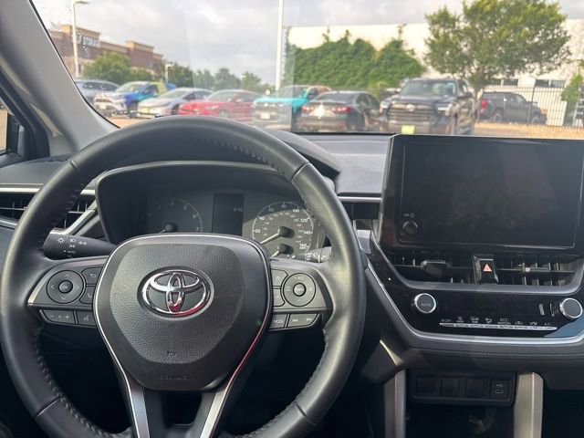 Used 2024 Toyota Corolla Cross LE FWD image 10