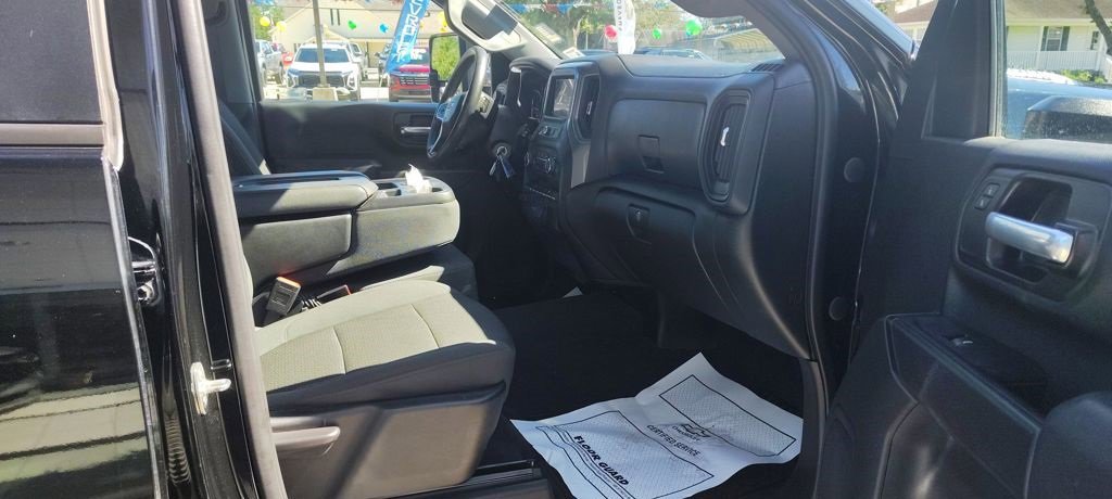 Used 2021 Chevrolet Silverado 2500 Custom w/ Custom Value Package image 23