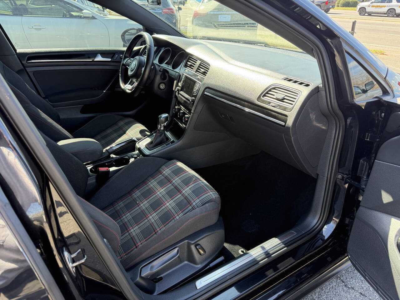 Used 2015 Volkswagen GTI S FWD image 13