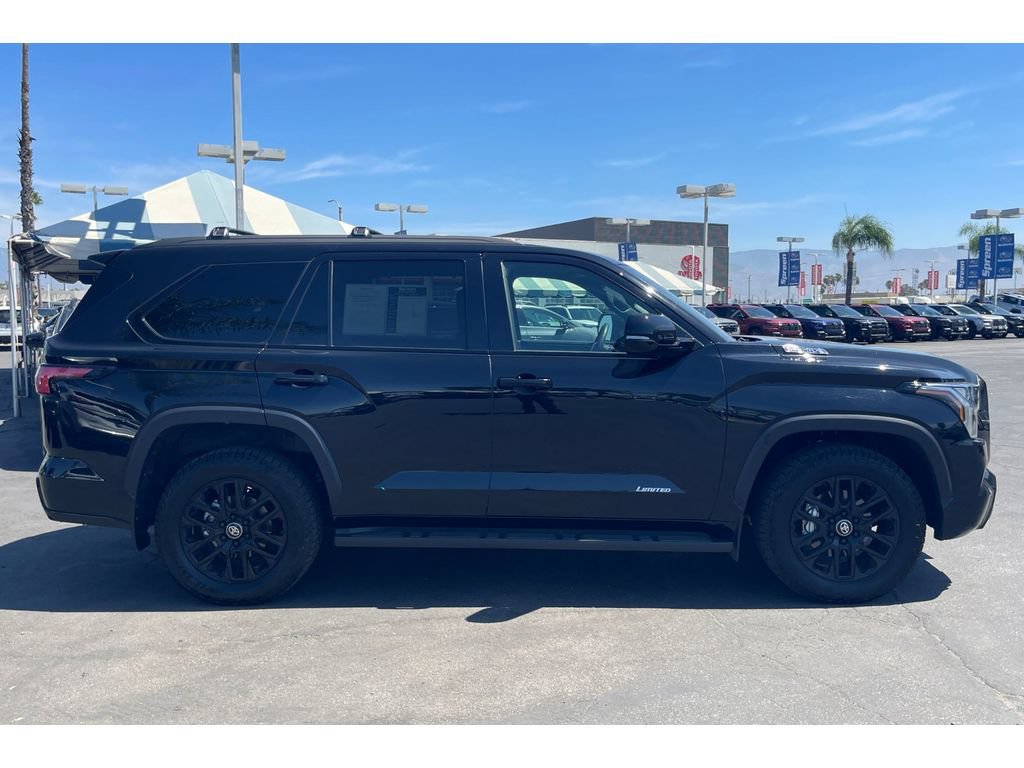 Used 2025 Toyota Sequoia Limited w/ Tow Technology Package AWD/4WD image 7
