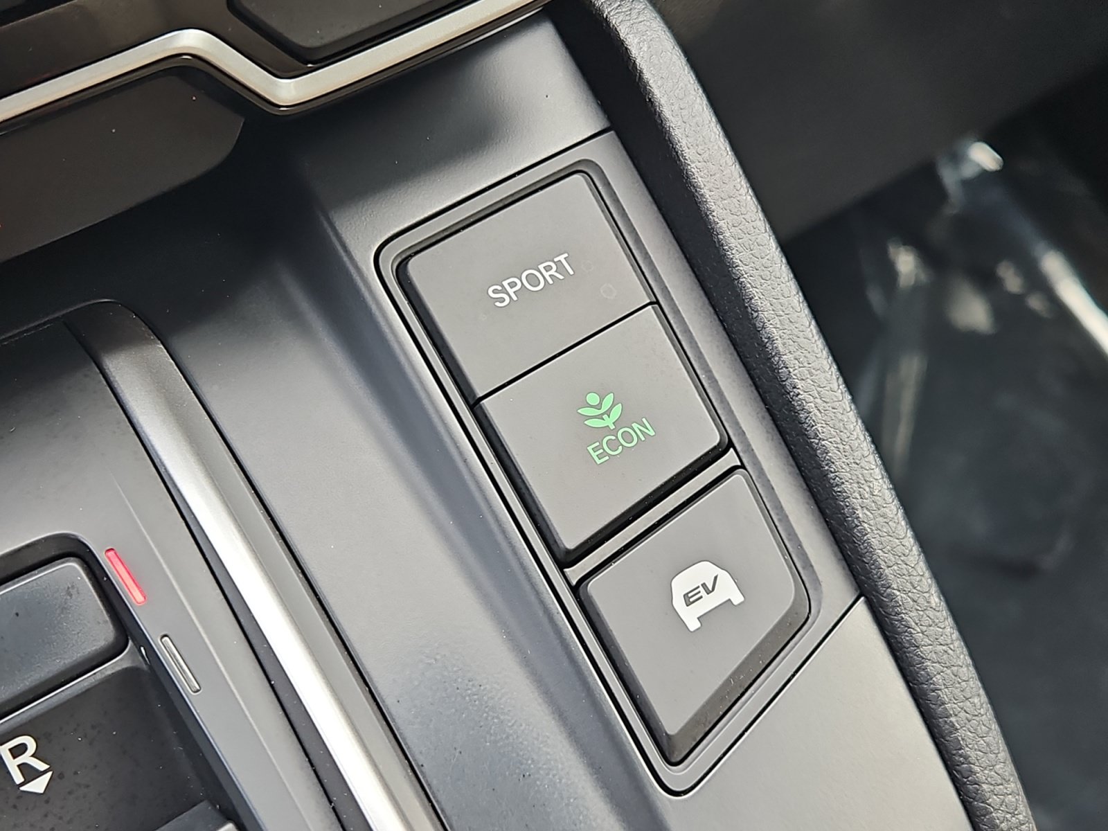 Used 2022 Honda CR-V Touring image 25