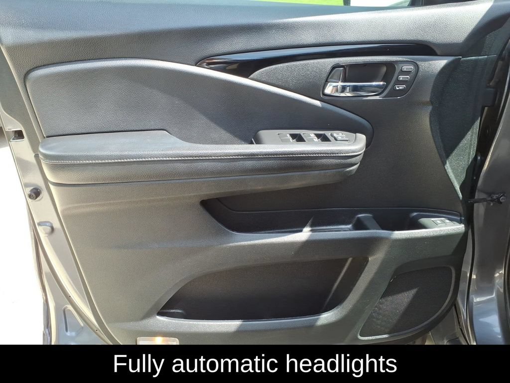 Used 2019 Honda Pilot Touring image 10