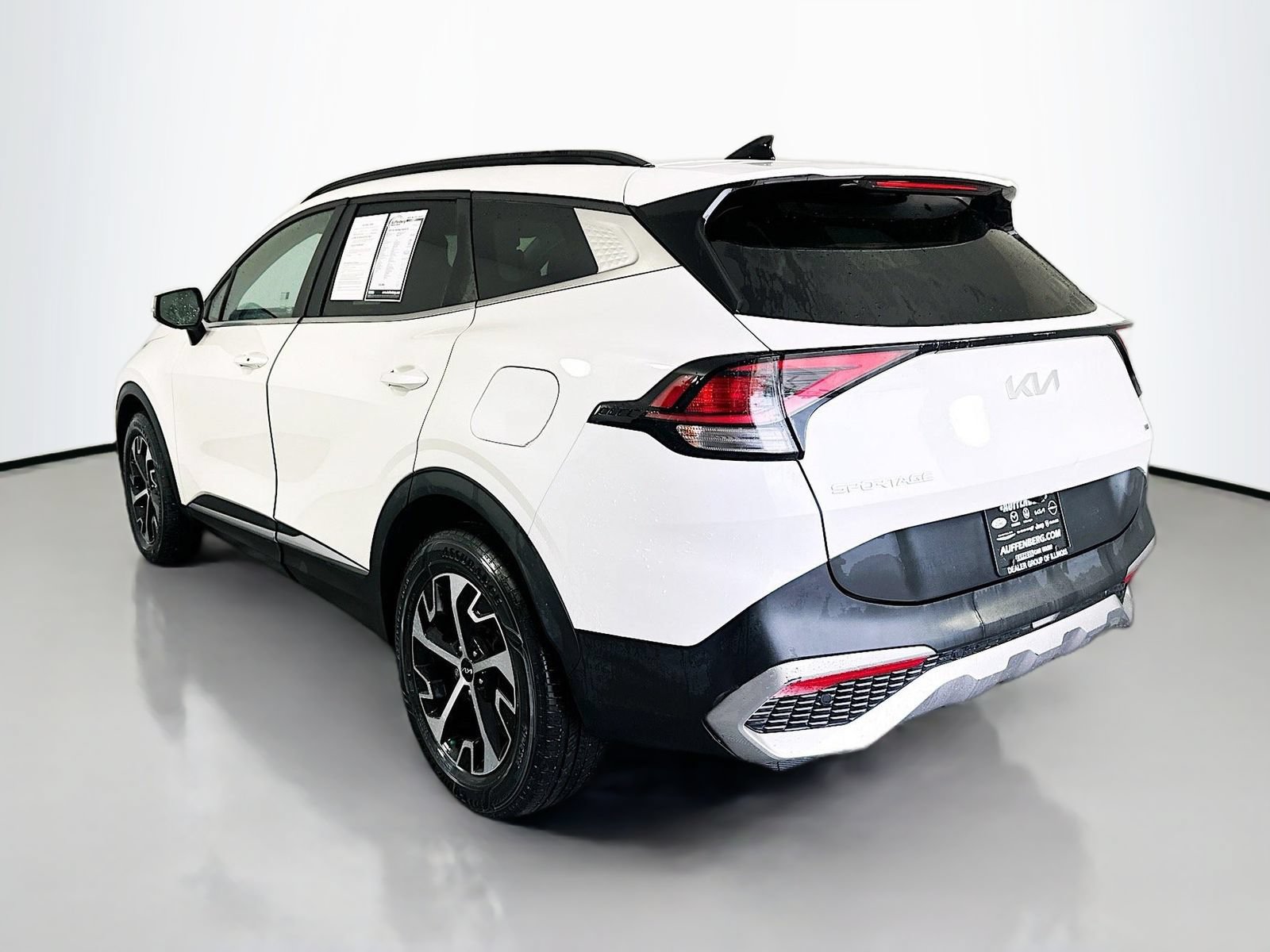 Used 2023 Kia Sportage EX w/ EX Premium Package AWD/4WD image 5
