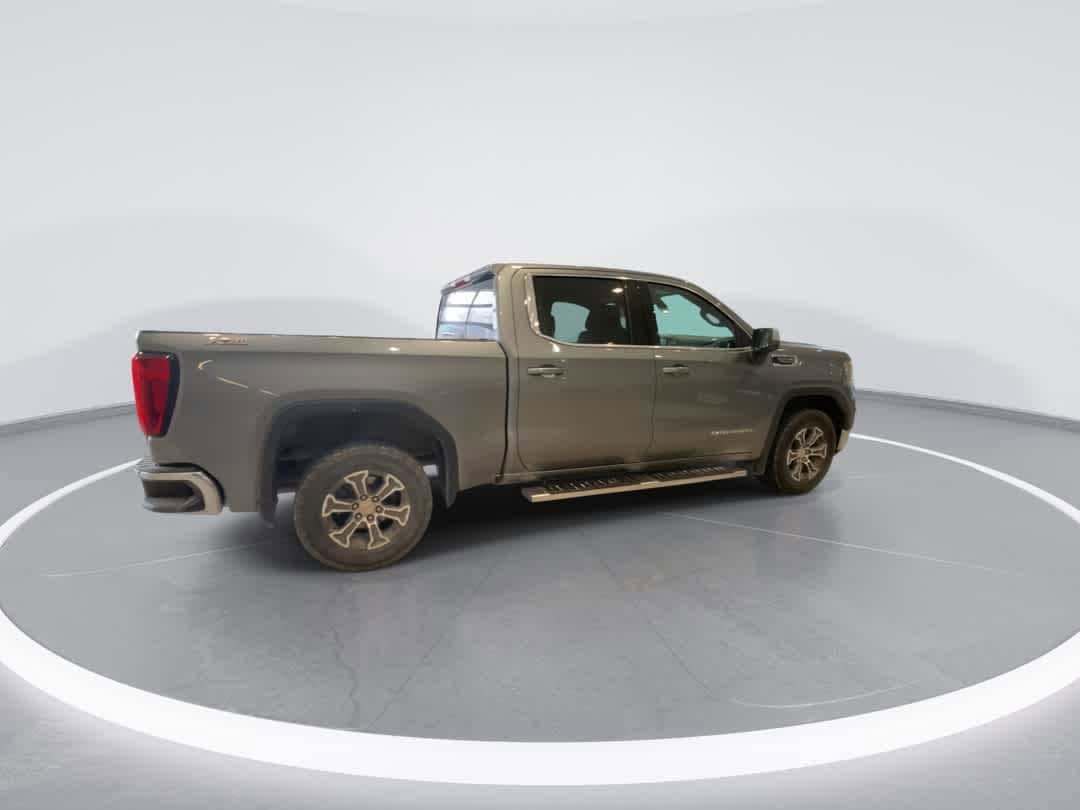 Used 2020 GMC Sierra 1500 SLE w/ X31 Off-Road Package AWD/4WD image 8