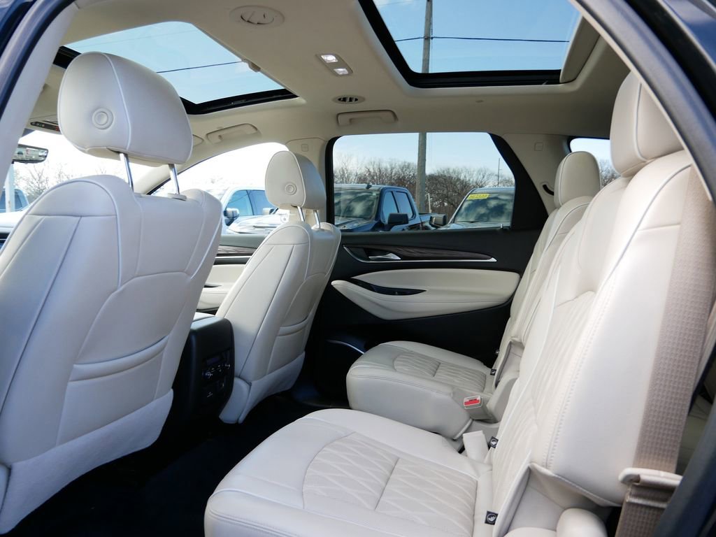 Used 2022 Buick Enclave Avenir w/ Avenir Technology Package AWD/4WD image 15