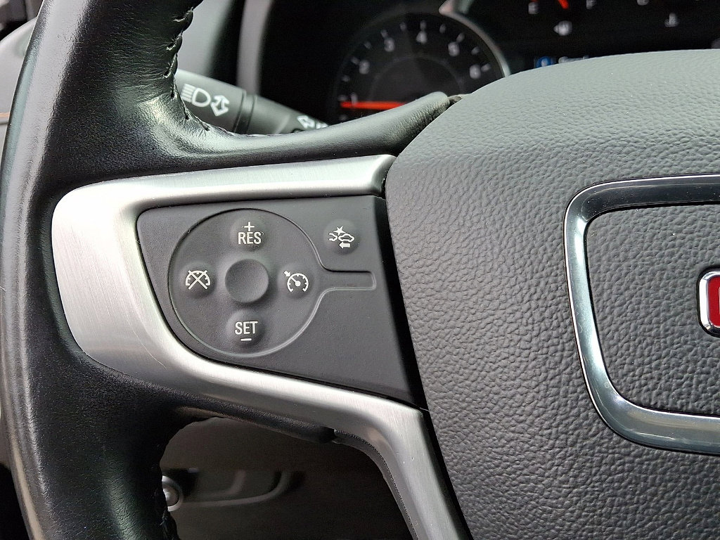 Certified 2021 GMC Terrain SLE w/ Driver Convenience Package image 17